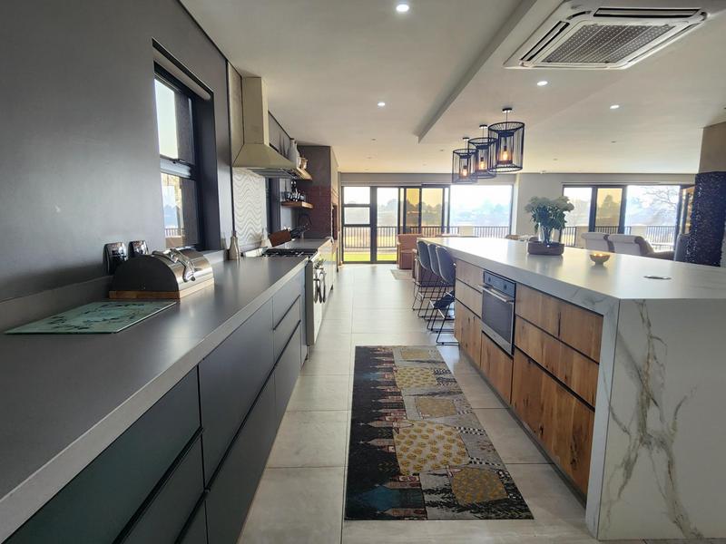 5 Bedroom Property for Sale in Heron Banks Golf Estate Free State